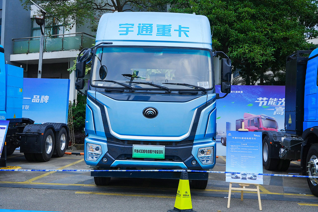 实力见证 | 宇通重卡荣获“年度品牌卓越价值奖”！