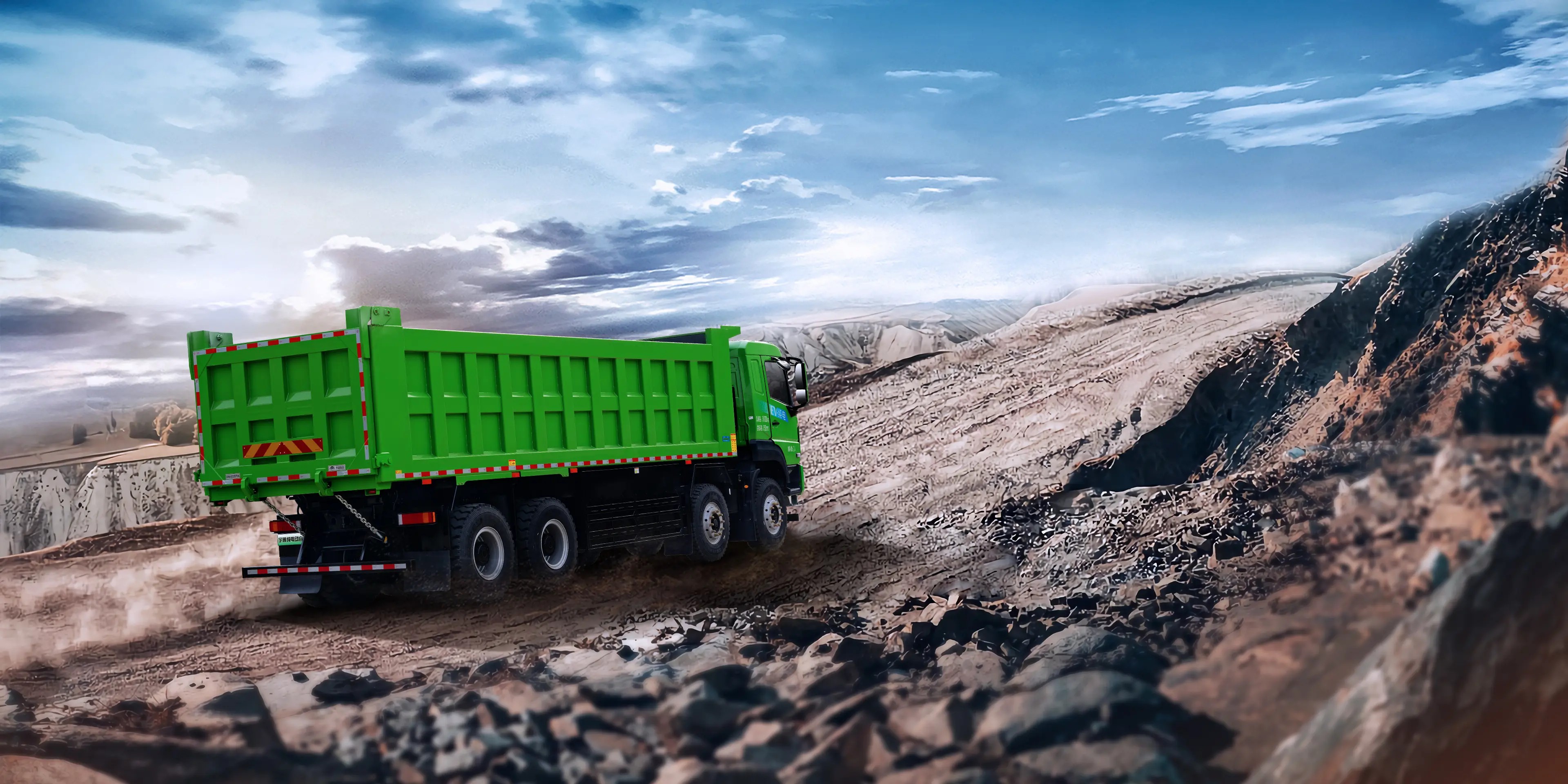 充电矿区运输自卸车