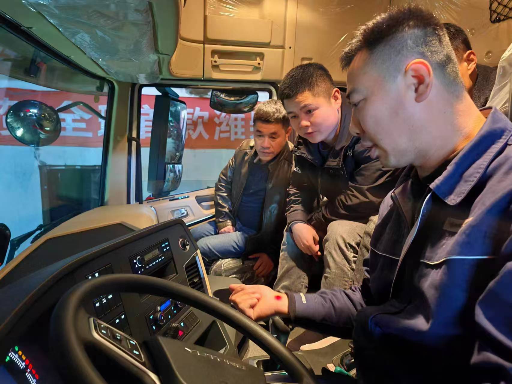 宇⁺直服 | 一个月省下2万电费，他是怎么做到的？