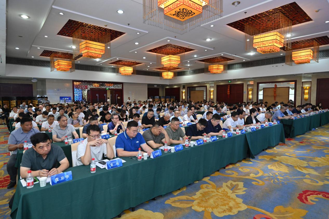 推动预拌混凝土产业绿色转型升级，宇通重卡定不负众望