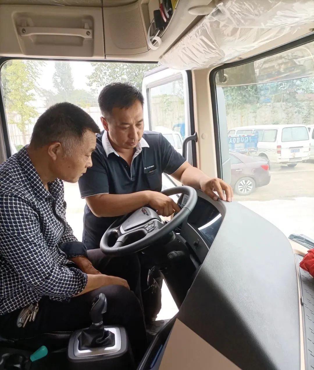 国庆我在岗，服务不打烊丨宇通重卡售后为您保驾护航